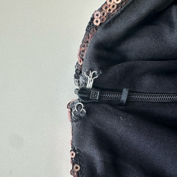 Wyldr sequin mini pencil skirt size xs - Picture 4 of 4